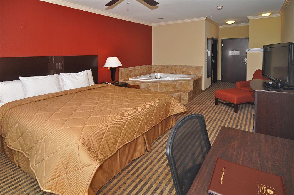 Comfort Inn & Suites Fort Worth - Fossil Creek Kültér fotó