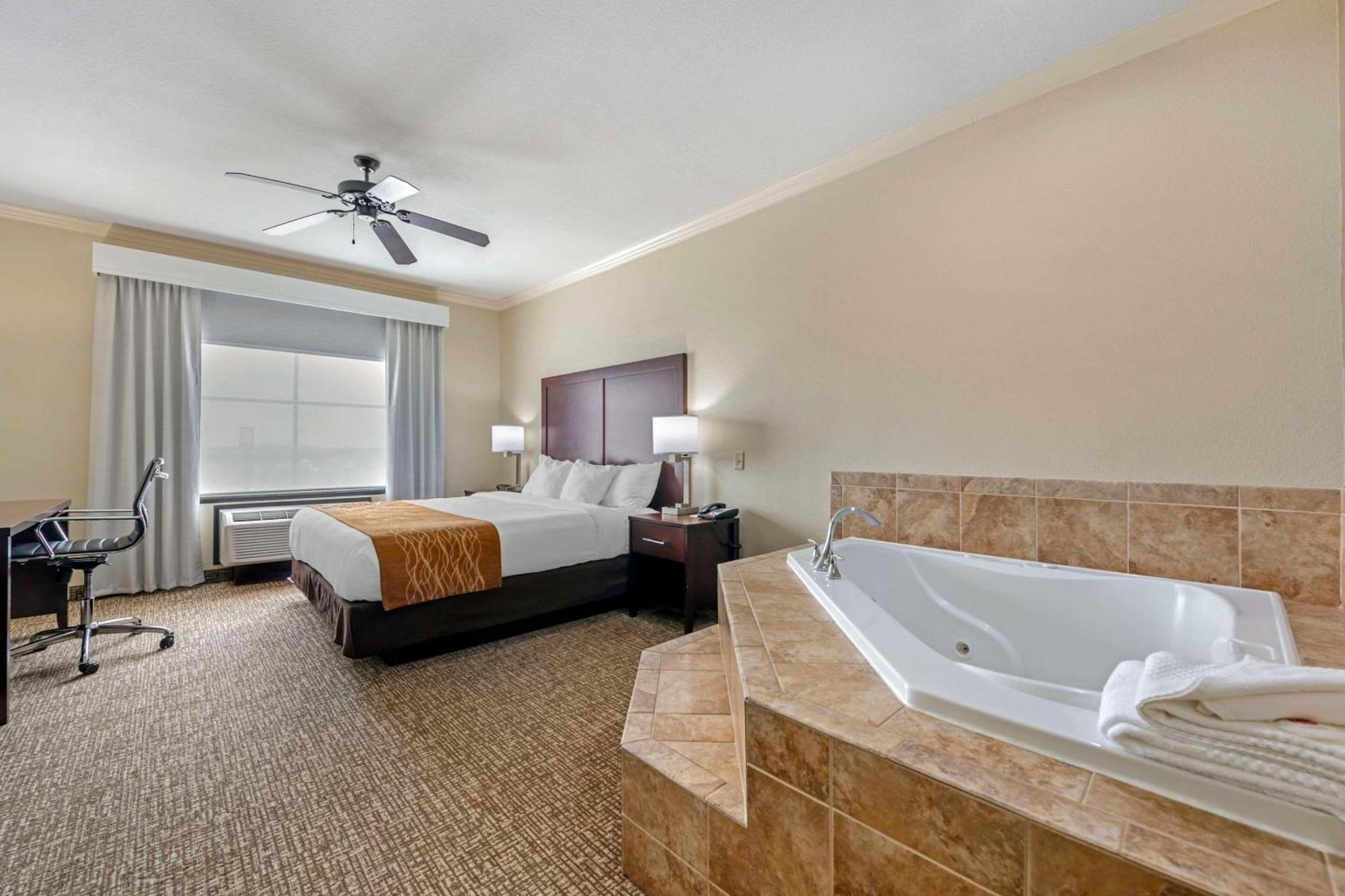 Comfort Inn & Suites Fort Worth - Fossil Creek Kültér fotó